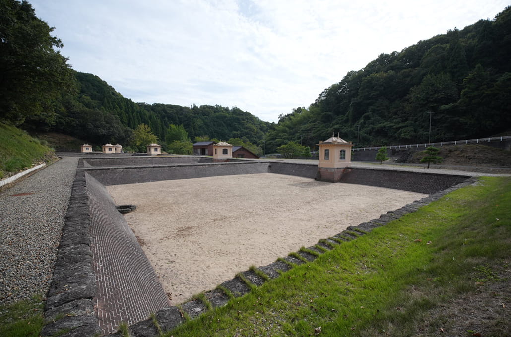 貯水池より導かれた水は、5つある濾過池に貯められる